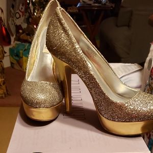 Jennifer Lopez shoes